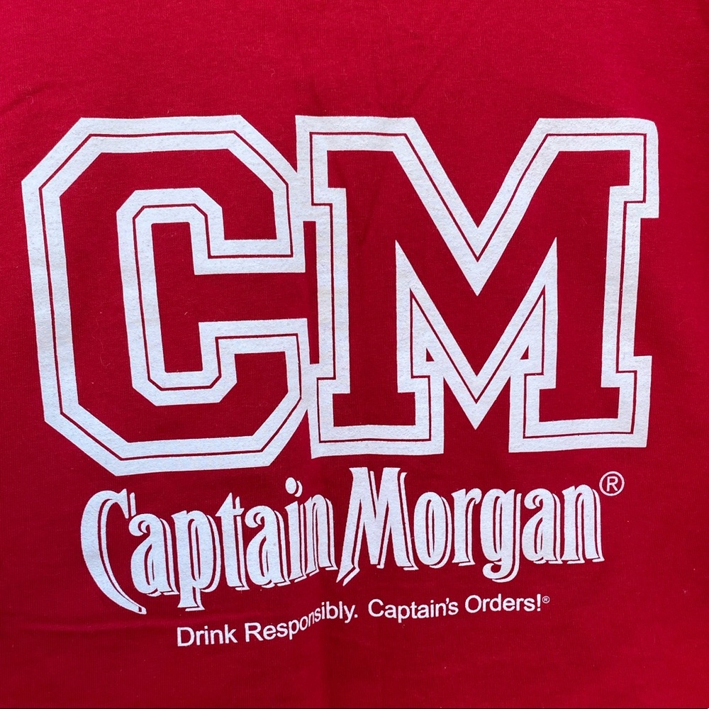Men’s Captain Morgan Original Spice Rum Red Shirt - Picture 3 of 3